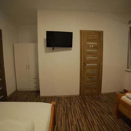 Benešova 3*